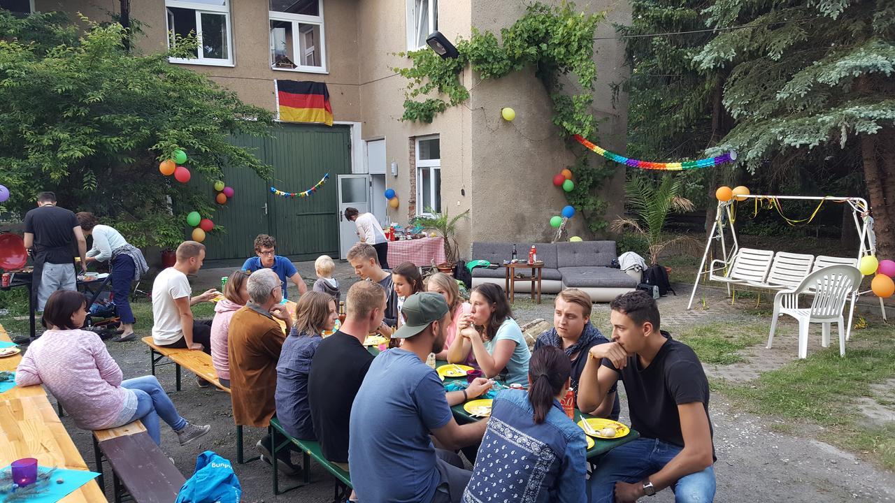 Auberge de jeunesse Wohnen Auf Zeit Nahe Leipziger Messe Extérieur photo